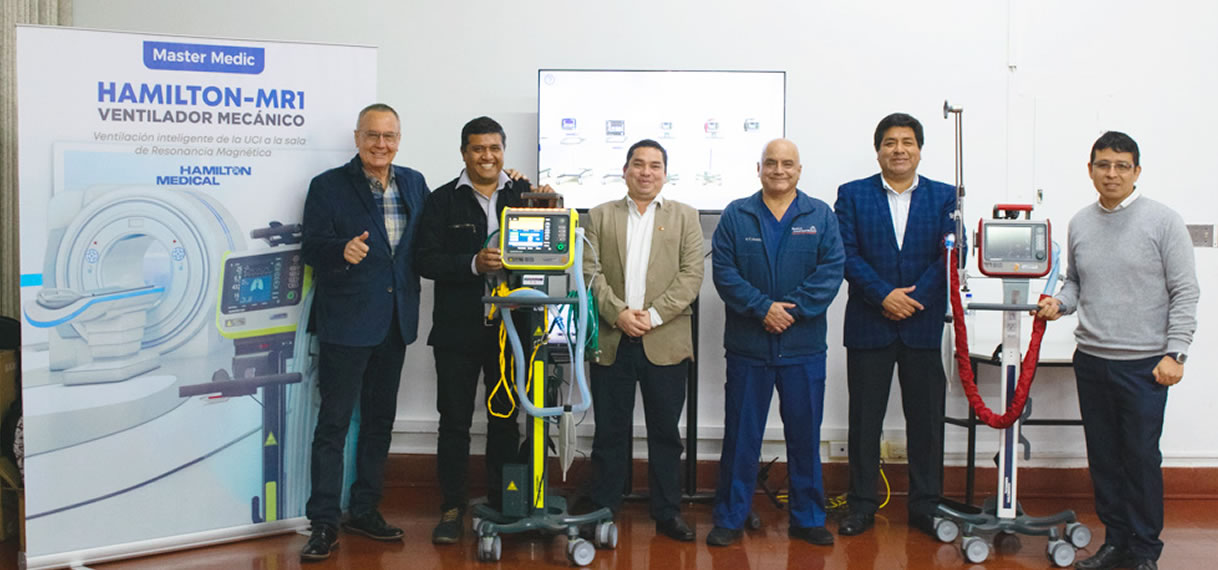 Master Medic presente en el 30° Aniversario del Servicio de UCI-1 del Hospital Rebagliati